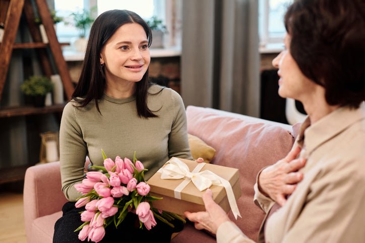 Flowers for Friendship: Blooms to Honour Your BFFs - Amazing Graze Flowers