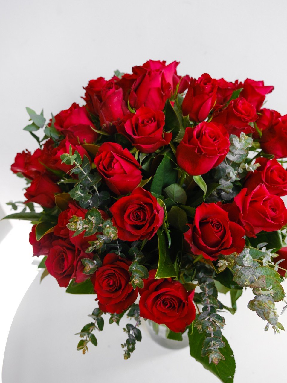 24 Premium Red Roses Bouquet - Amazing Graze Flowers
