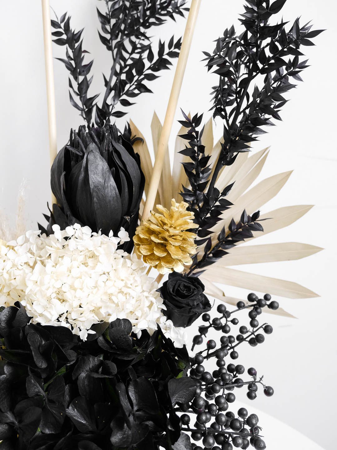 Black and Gold Natural Dried Arrangement - Amazing Graze Flowers