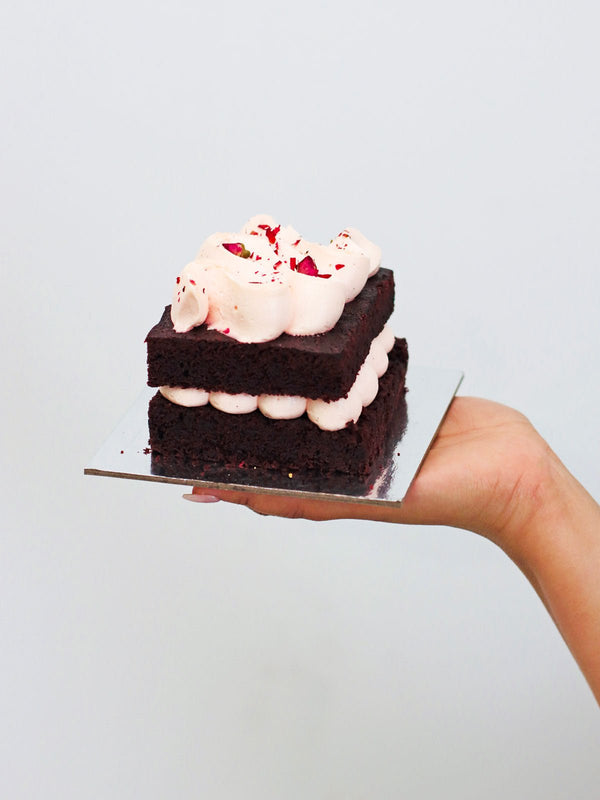 Celebration Cake by Brunetti Classico