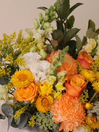 Hello Amber Hat Box - Amazing Graze Flowers