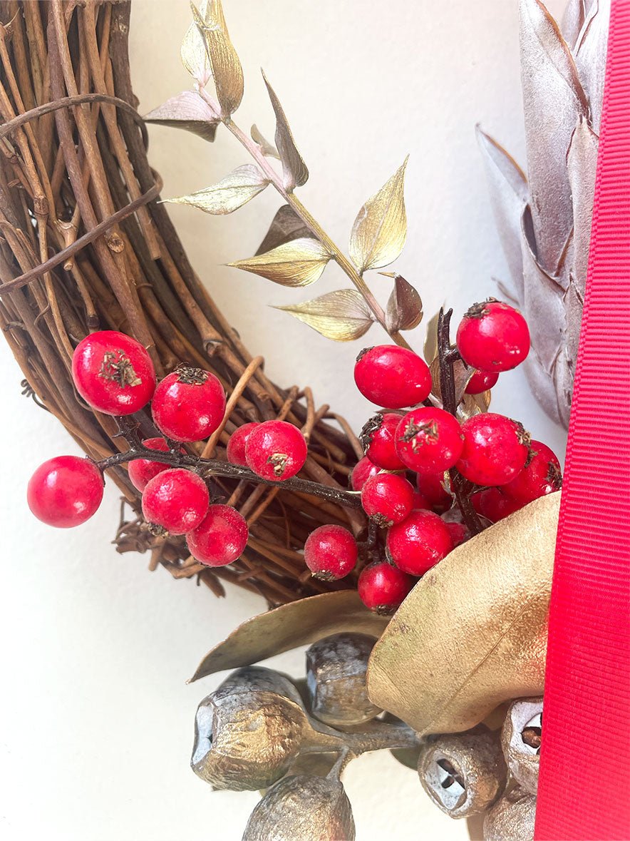 Traditional Christmas Wreath - Amazing Graze Flowers